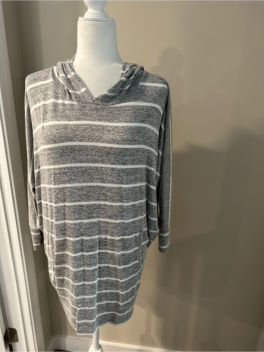 Market & Spruce Gray and White Striped Hooded Tunic